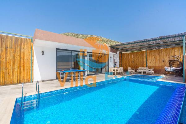 Villa Aktuğ | Kalkan Yeşilköy Korunaklı Havuzlu Kiralık Villa